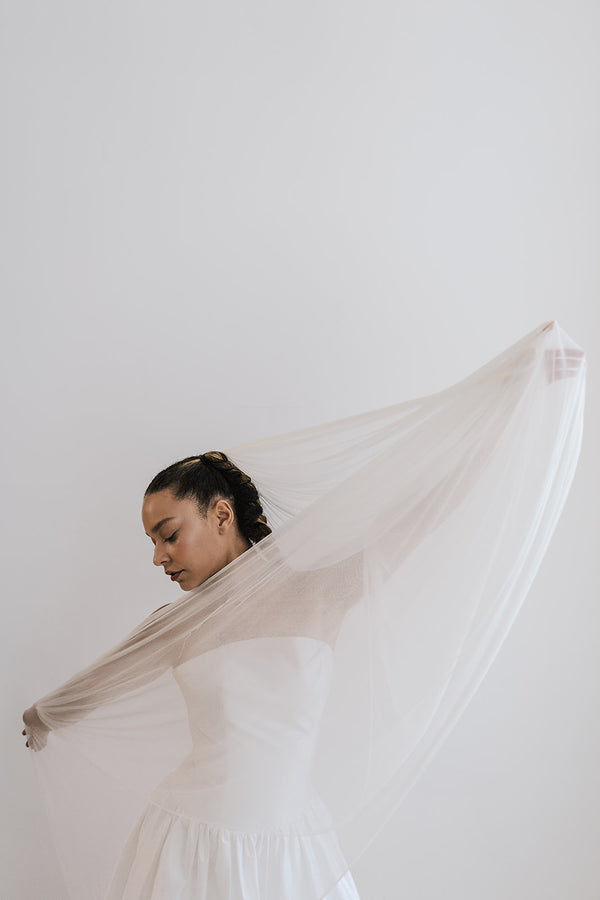 Luxe Minimal Veil